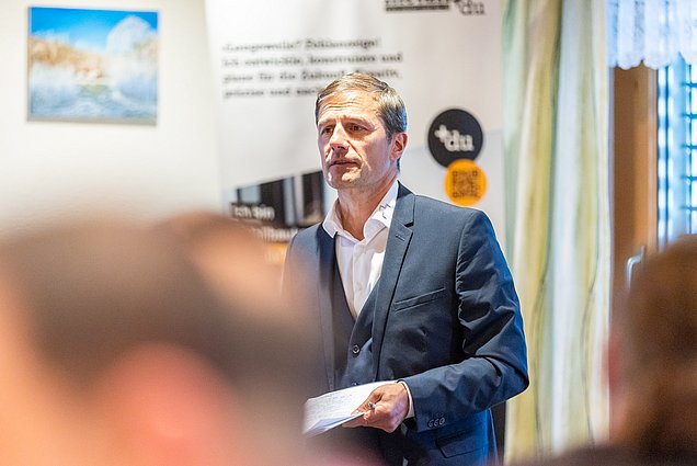 Bernhard von Mühlenen Direktor AM Suisse, informiert was im 2025 geplant ist.